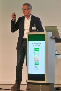 Univ.-Prof. Dr. Michael Helmus